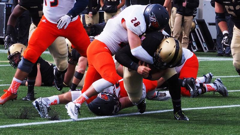 Late Comeback Lifts Army Past Bucknell, 21-14