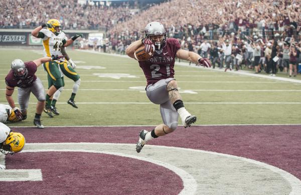 Montana's Joey Counts scores the game winning touchdown against North Dakota State PHOTO: KPUG/TWITTER: @UMGRIZZLIES_FB