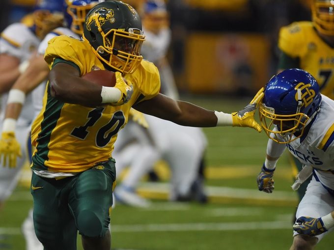 North Dakota State Comes From Behind to Dominate South Dakota State 36-10