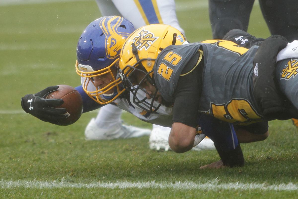 FCS Playoffs: Christion, Jackrabbits Outlast And Outgrind Kennesaw State, Prevail 27-17